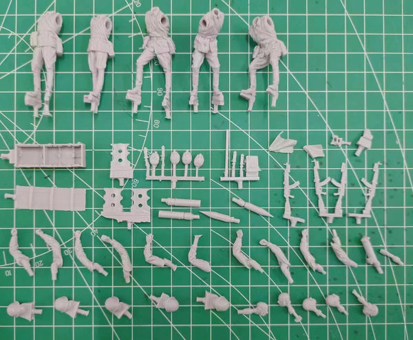 1/35 WWII Soviet Artillery Gun Crew, 5 Figures, Resin Model Figure Kit, Unassembled and Unpainted