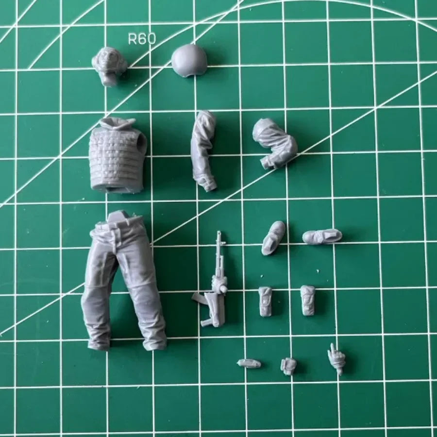 1/35 Modern Russian Modern Infantry, 2 Figures, Resin Model Figure Kit, Unassembled and Unpainted