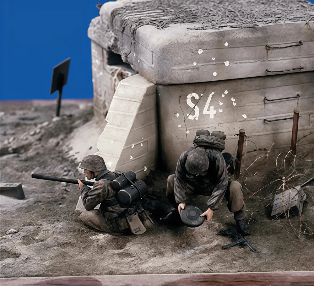1/35 WWII Combat Soldiers, 4 Figures, Resin Model Figure Kit, Unassembled and Unpainted