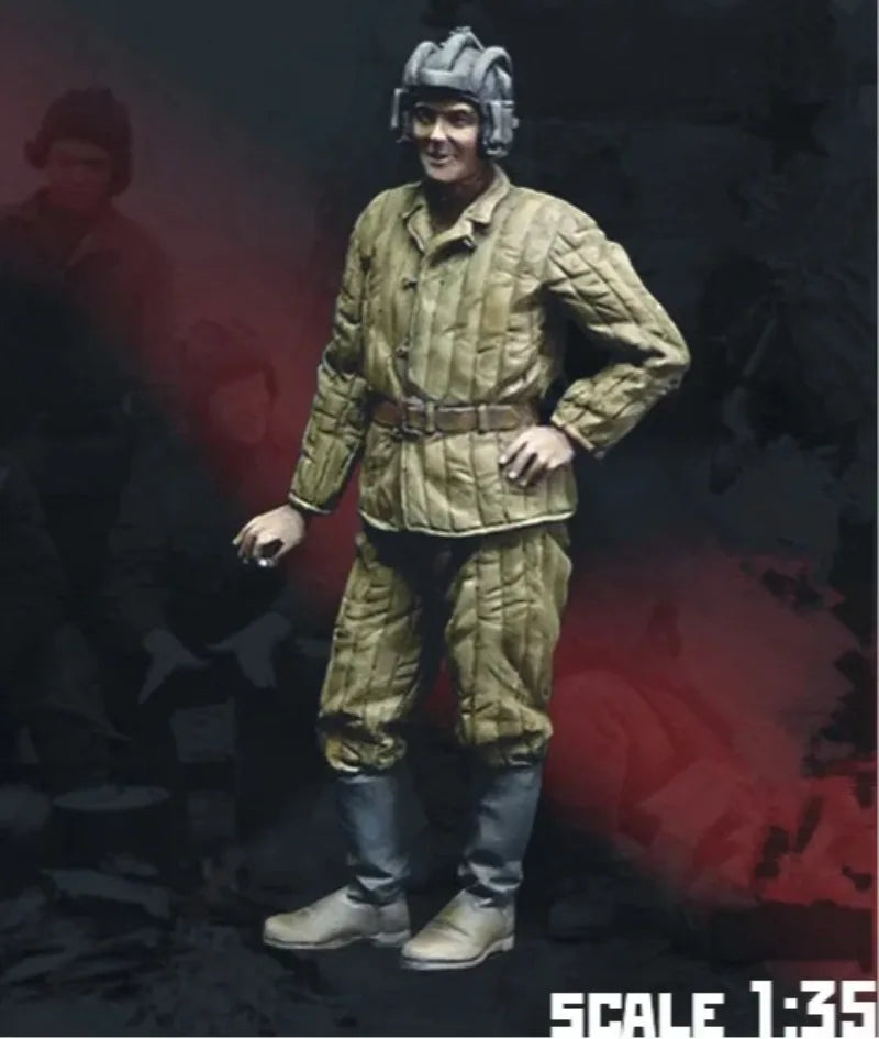 1/35 WWII Soviet Officer Standing with Hands on Hips, Resin Model Figure Kit, Unassembled and Unpainted