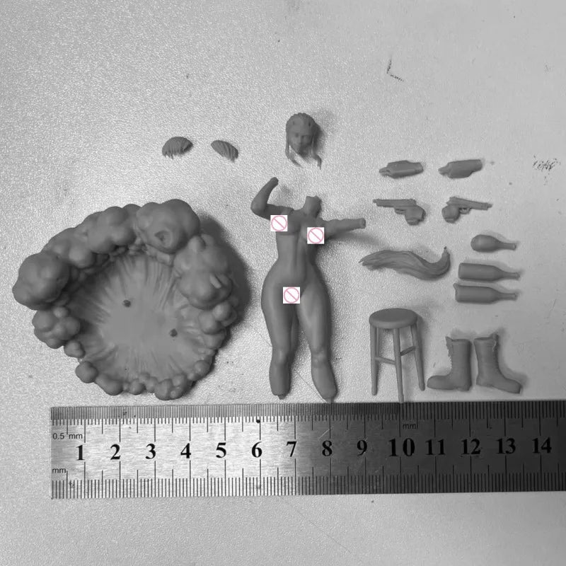 1/24 Warrior with Pistols, Resin Model Figure Kit, Fantasy Theme, Unassembled and Unpainted