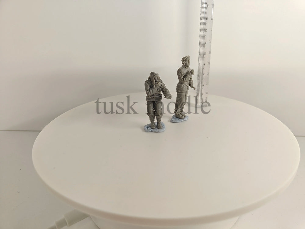 1/35 WWII German Tankmen Set, 13 Figures, Resin Model Figure Kit, Unassembled and Unpainted