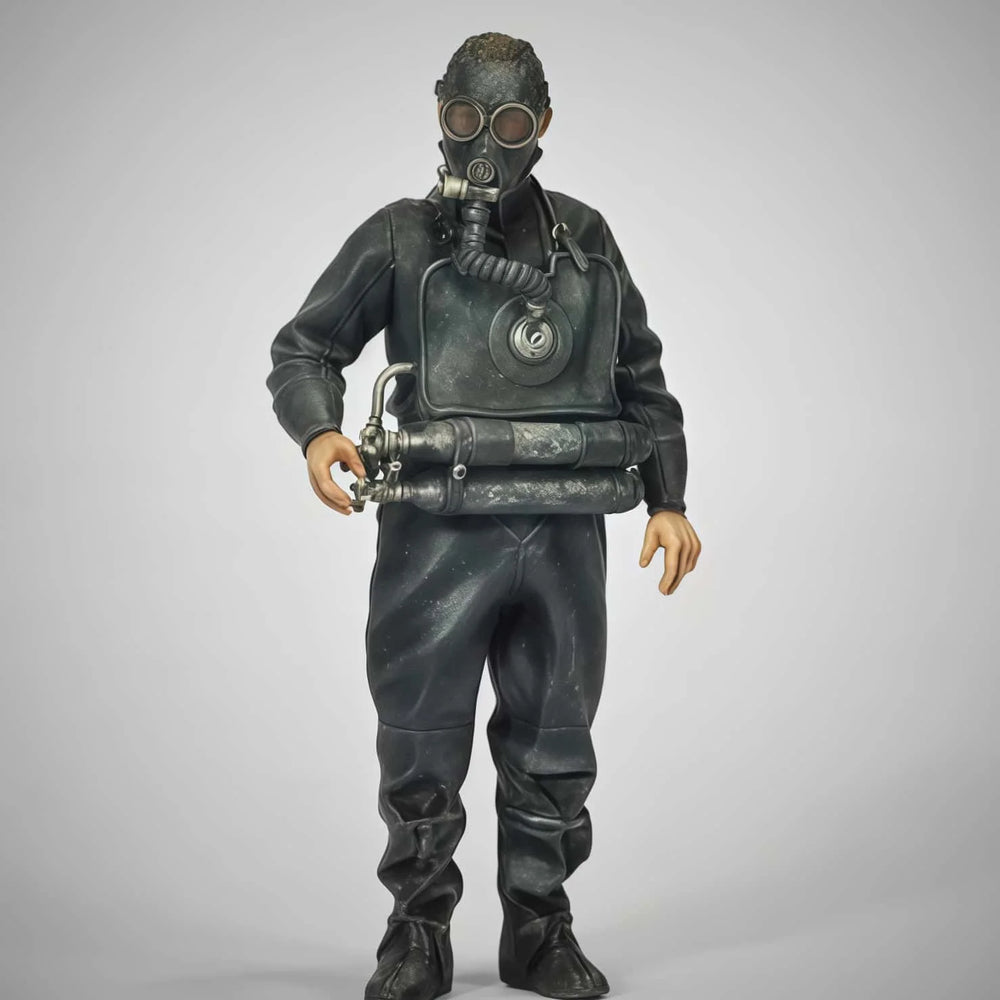 1/35 WWII Military Divers, 2 Figures, Resin Model Figure Kit, Unassembled and Unpainted