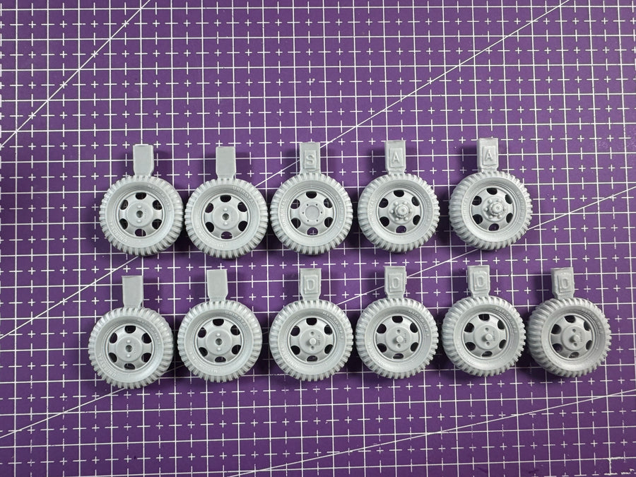 1/35 Casting Resin Model Assembly Kit, GK, CCKW Truck Resin Tire Set, Unpainted