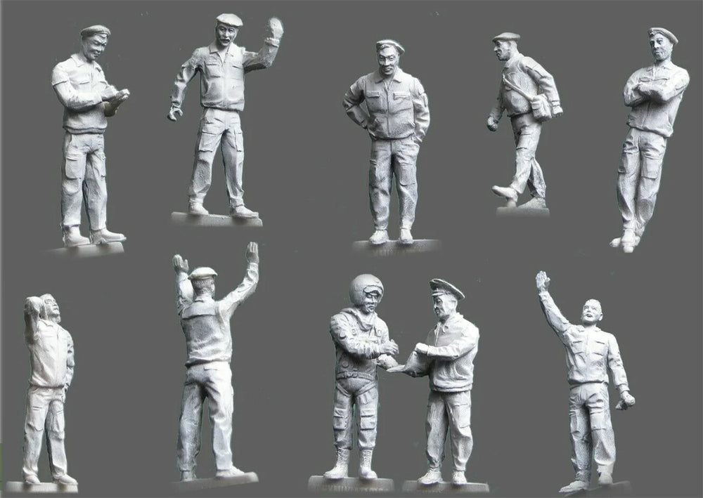 1/72 Cold War Soviet Aircraft Crew, 9 Figures, Resin Model Figure Kit, Unassembled and Unpainted