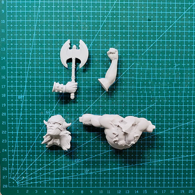 1/10 Horned Barbarian Warrior, Resin Model Bust Kit, Fantasy Theme, Unassembled and Unpainted