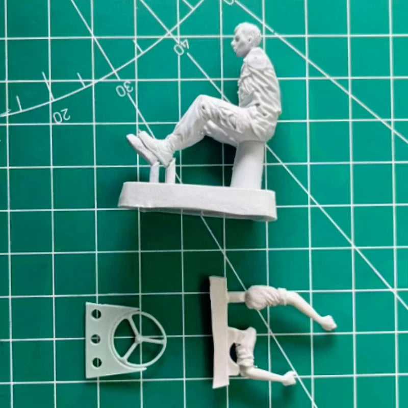1/35 Vietnam War US Mech Mule Driver, Resin Model Figure Kit, Unassembled and Unpainted