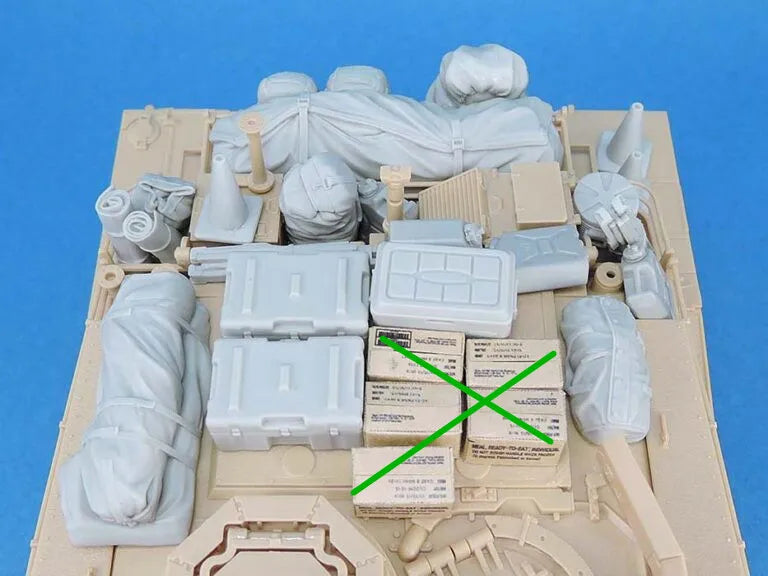 1/35 Modern Soldier with Tactical Loadout, Resin Model Figure Kit, Unassembled and Unpainted