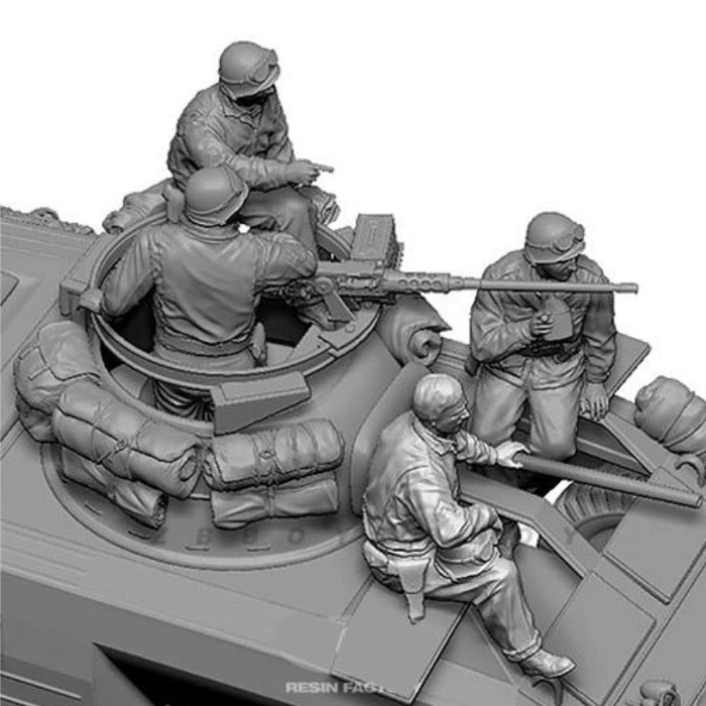 1/35 WWII Soviet Infantry and Gun Crew, 4 Figures, Resin Model Figure Kit, Unassembled and Unpainted