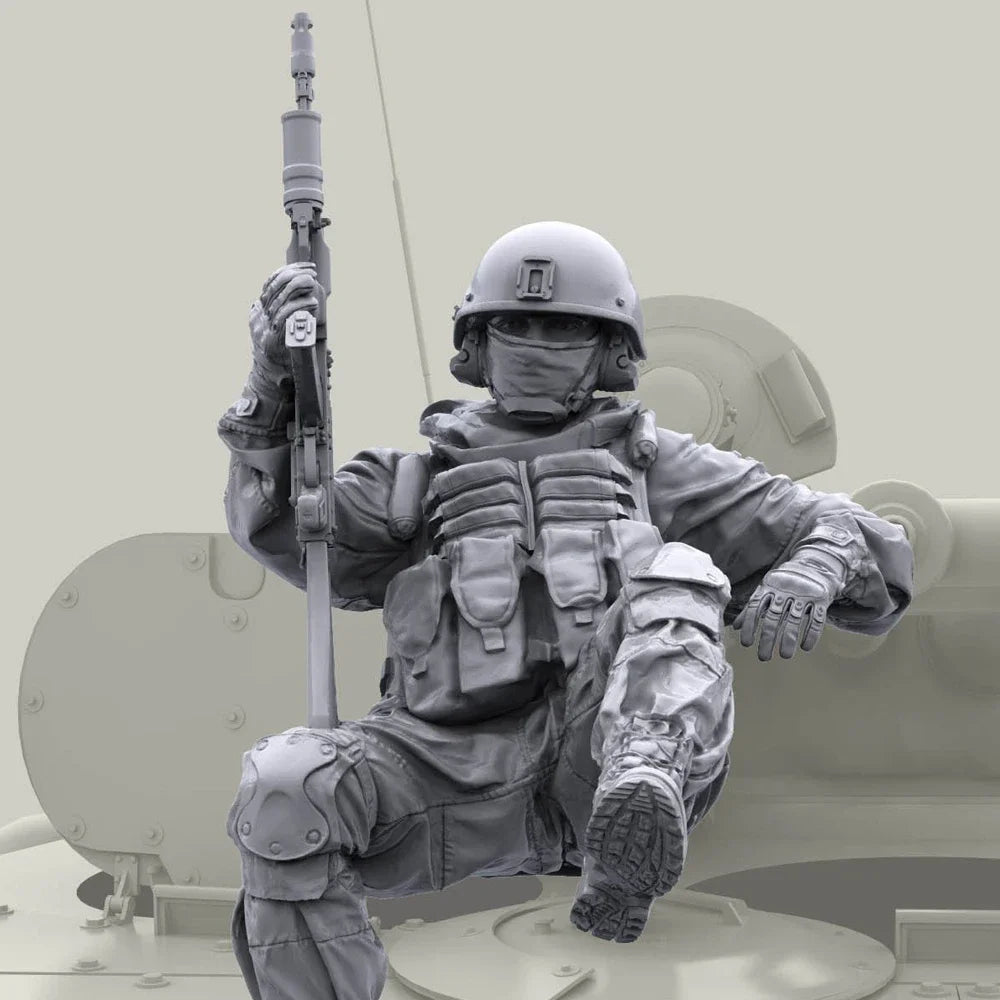 1/35 Modern Russian Soldier AK-74, Resin Model Figure Kit, Unassembled and Unpainted