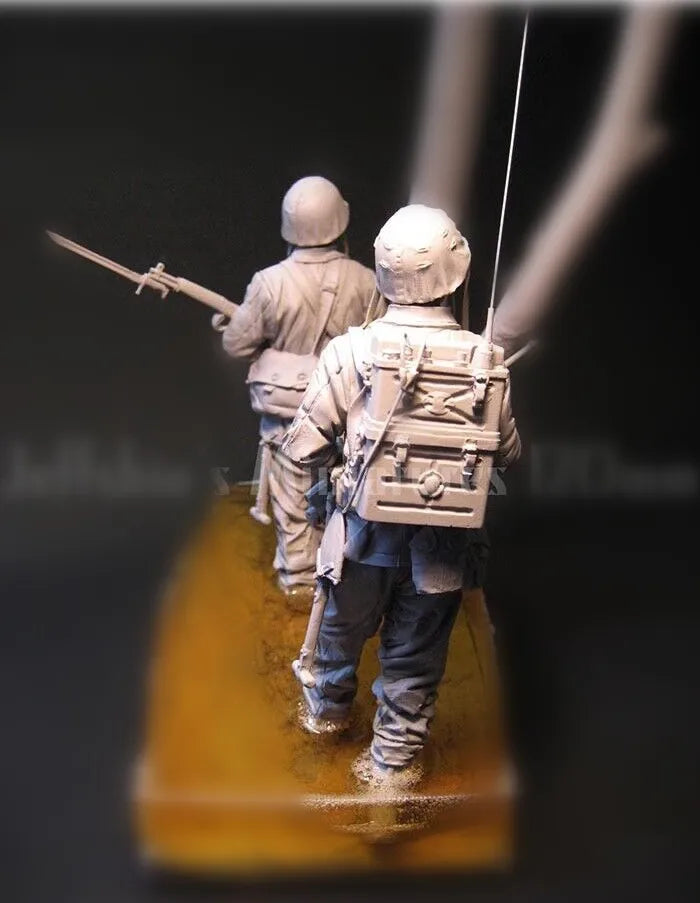 WWI Colonial Troops Bayonet Charge, 2 Figures, Resin Model Figure Kit, Unassembled and Unpainted