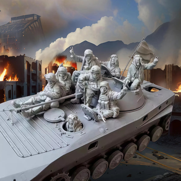 1/35 Modern Military Tank Squad, 6 Figures, Resin Model Figure Kit, Unassembled and Unpainted