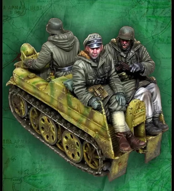 1/35 WWII German Soldiers & Crew, 6 Figures, Resin Model Figure Kit, Unassembled and Unpainted