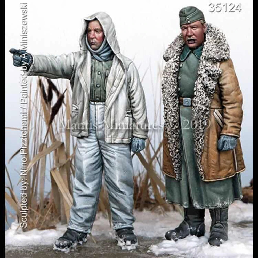 1/35 WWII Soviet Winter Infantry Combat Uniforms, 2 Figures, Resin Model Figure Kit, Unassembled and Unpainted