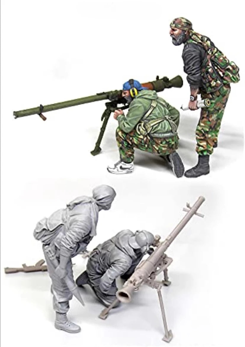1/35 Modern Military Operators, 2 Figures, Resin Model Figure Kit, Unassembled and Unpainted