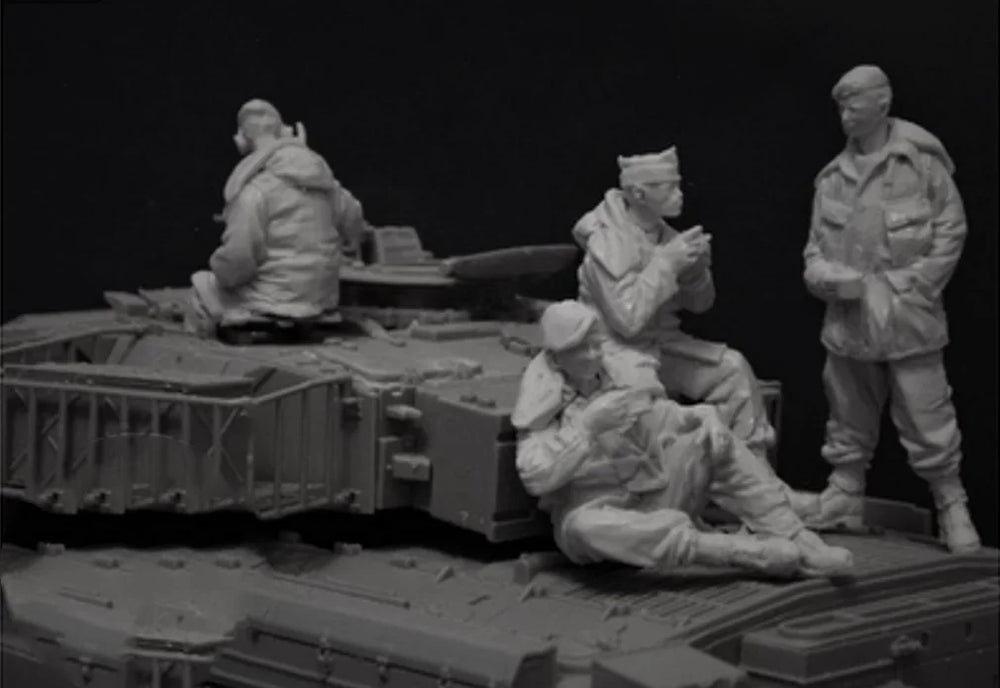 1/35 WWII Soviet Command Squad with Officers, 4 Figures, Resin Model Figure Kit, Unassembled and Unpainted
