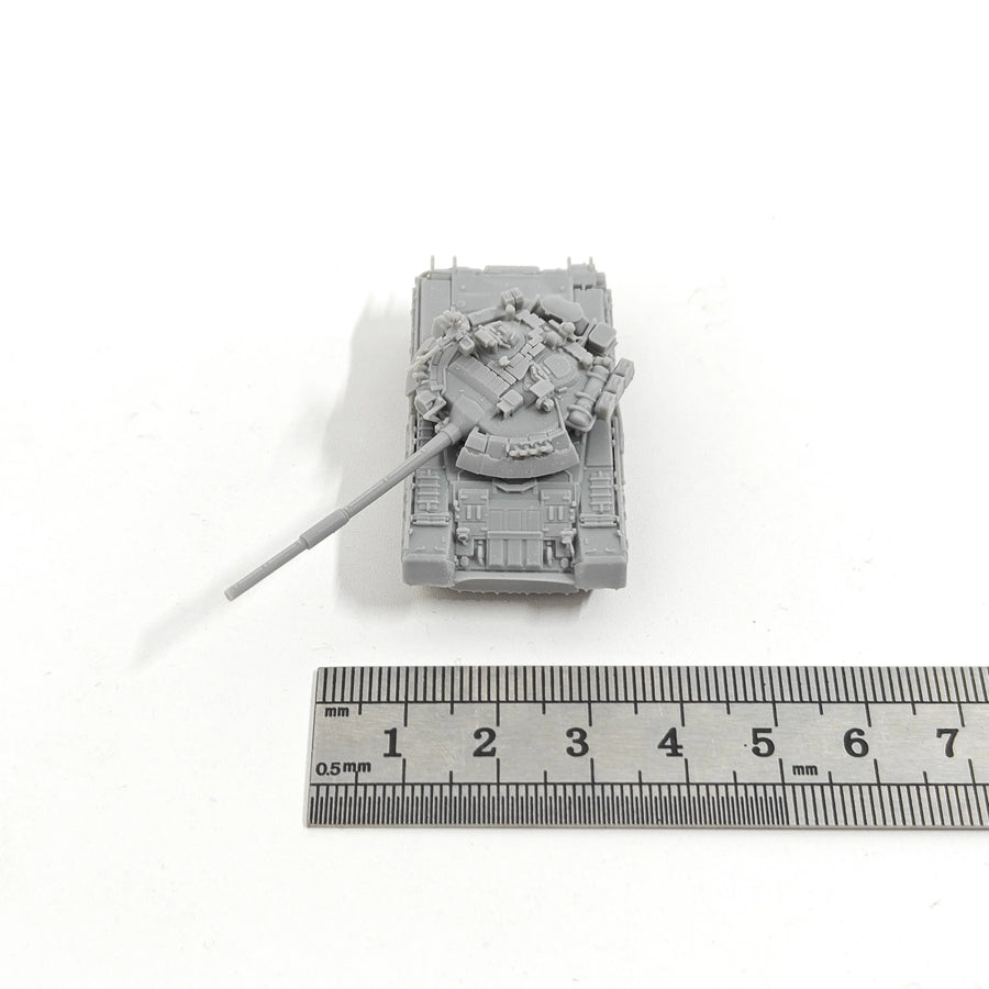 1/144 Scale T-80U Main Battle Tank MODEL KIT