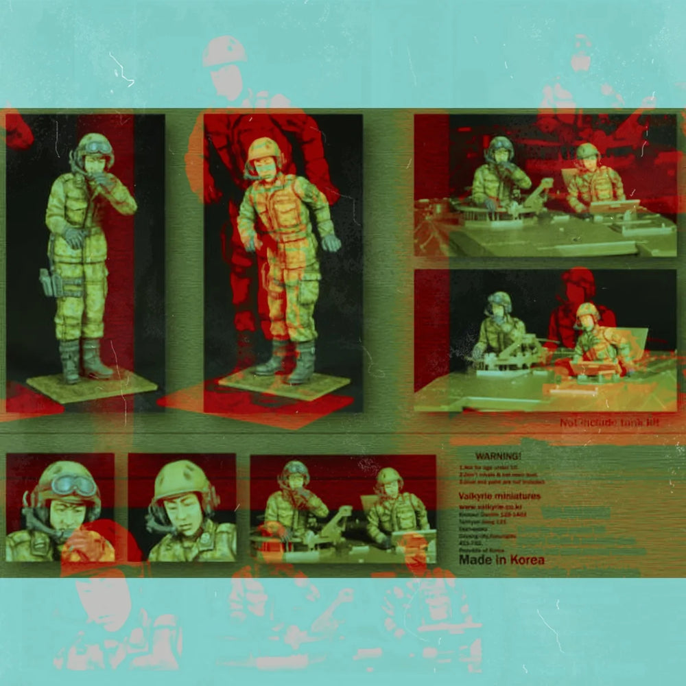 1/35 WWII German Panzer Crew Multiple Battle Poses, 10 Figures, Resin Model Figure Kit, Unassembled and Unpainted