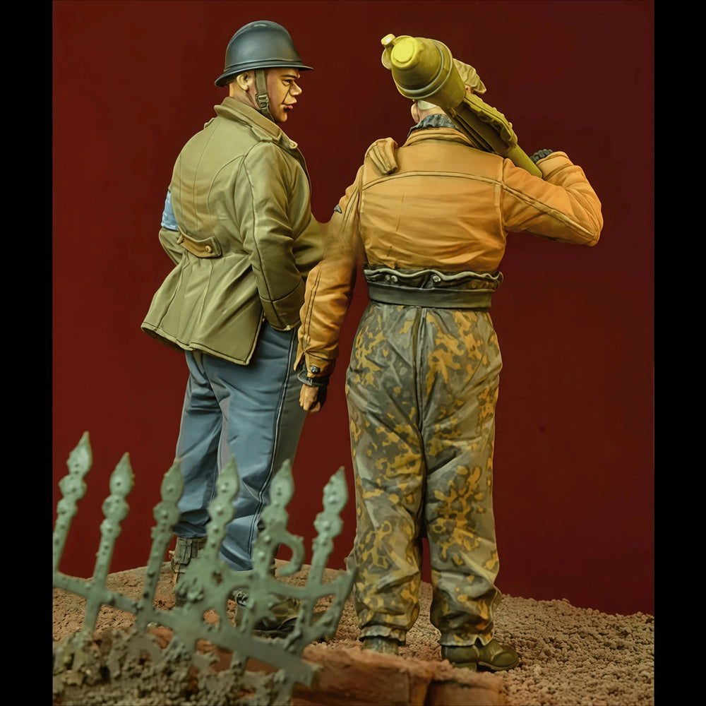 1/35 WWII Soldier Commanders, 4 Figures, Resin Model Figure Kit, Unassembled and Unpainted