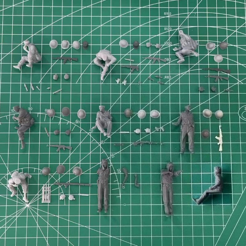 1/35 Vietnam War NVA Tank Assault Squad, 10 Figures, Resin Model Figure Kit, Unassembled and Unpainted