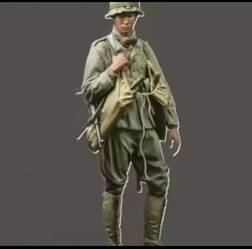 1/16 WWI Soldier in Combat Uniform, Resin Model Figure Kit, Unassembled and Unpainted