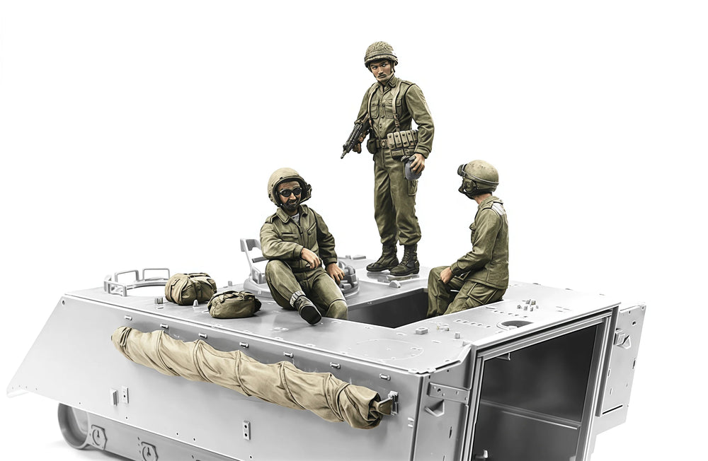 1/35 Modern M113 Crew, 3 Figures, Resin Model Figure Kit, Unassembled and Unpainted