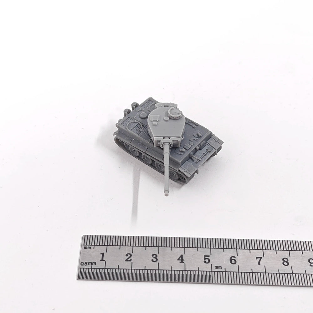 1/144 WWII Panzer VI Tiger I Medium Tank, Resin Model Vehicle Kit, Unassembled and Unpainted