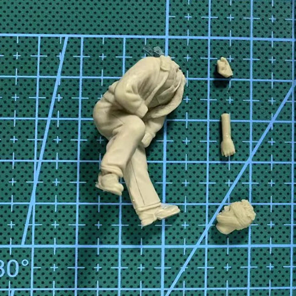 1/35 WWII Wounded Soldier Seated, Resin Model Figure Kit, Unassembled and Unpainted