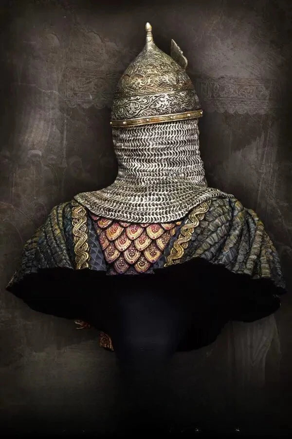 1/10 Ancient Viking Warrior in Spiked Helmet with Chain Mail, Resin Model Bust Kit, Unassembled and Unpainted