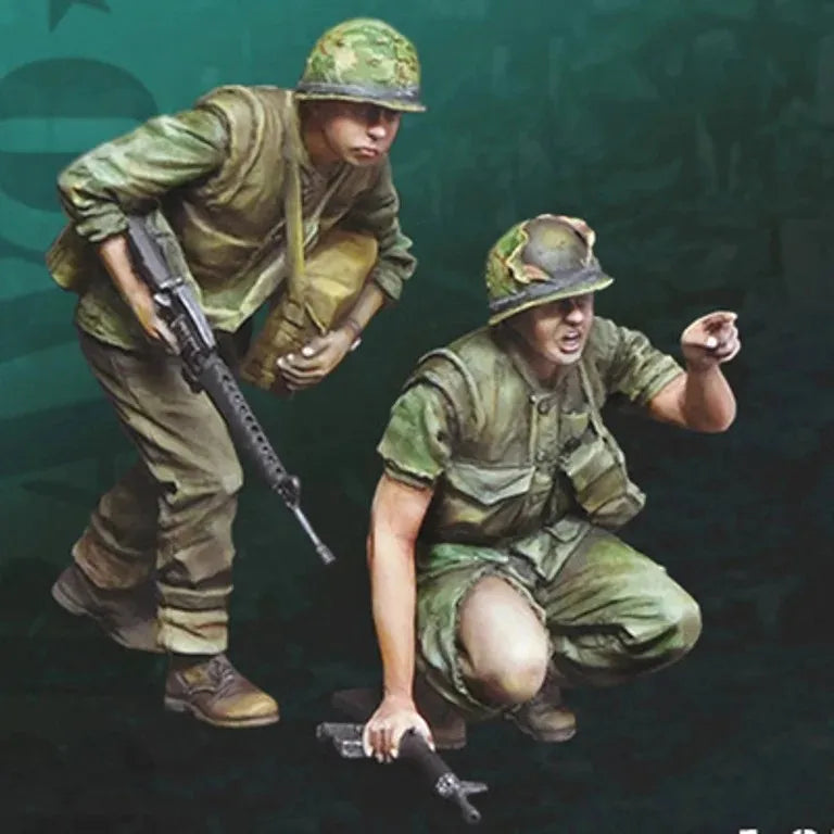 1/35 WWII Allied Combat Infantrymen, 2 Figures, Resin Model Figure Kit, Unassembled and Unpainted