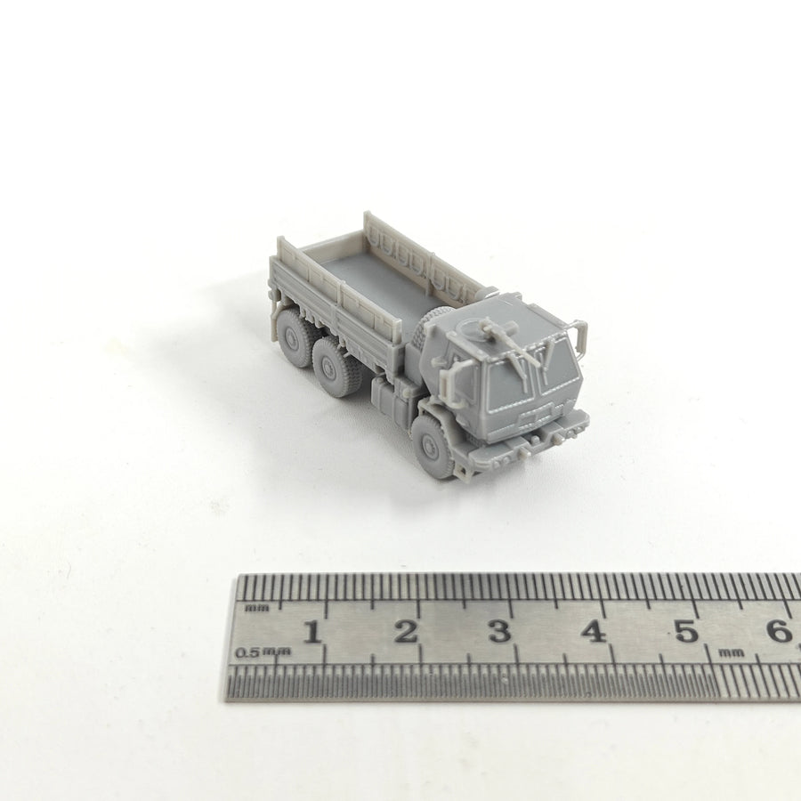 1/144 Scale M1083 FMTV Cargo Truck MODEL KIT