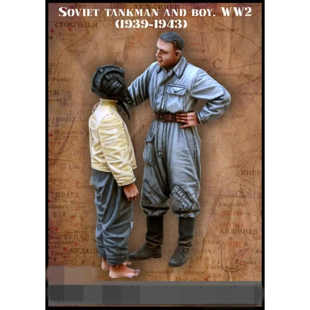 1/35 WWII Soviet Tankman and Young Boy, 2 Figures, Resin Model Figure Kit, Unassembled and Unpainted