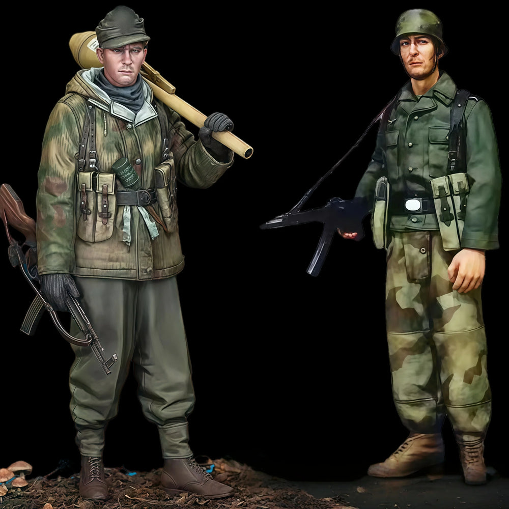 1/16 WWII German Infantry with Soft Cap and Combat Gear, 2 Figures, Resin Model Figure Kit, Unassembled and Unpainted