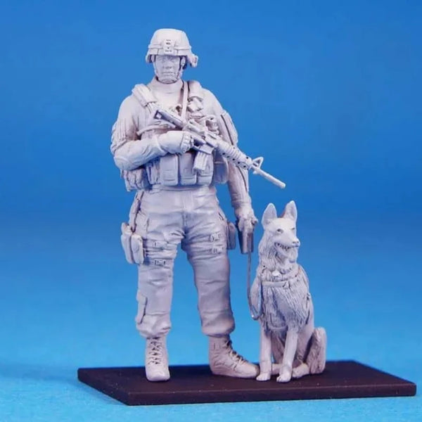 1/35 Modern US K9 Handler, 2 Figures, Resin Model Figure Kit, Unassembled and Unpainted