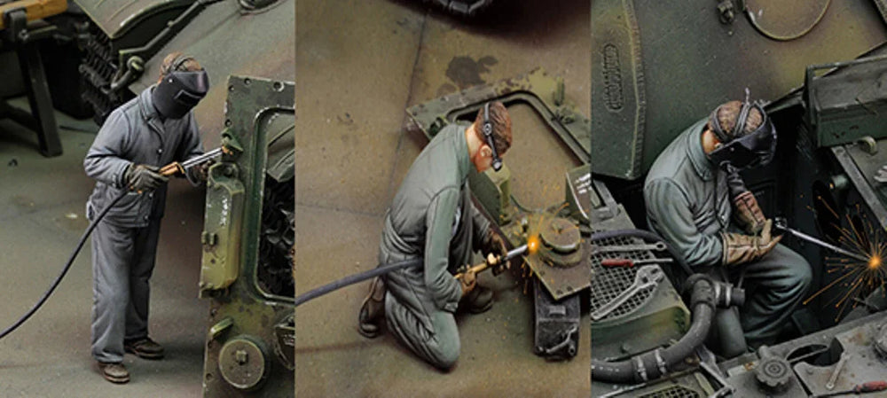 1/35 WWII Mechanics Crew, 3 Figures, Resin Model Figure Kit, Unassembled and Unpainted