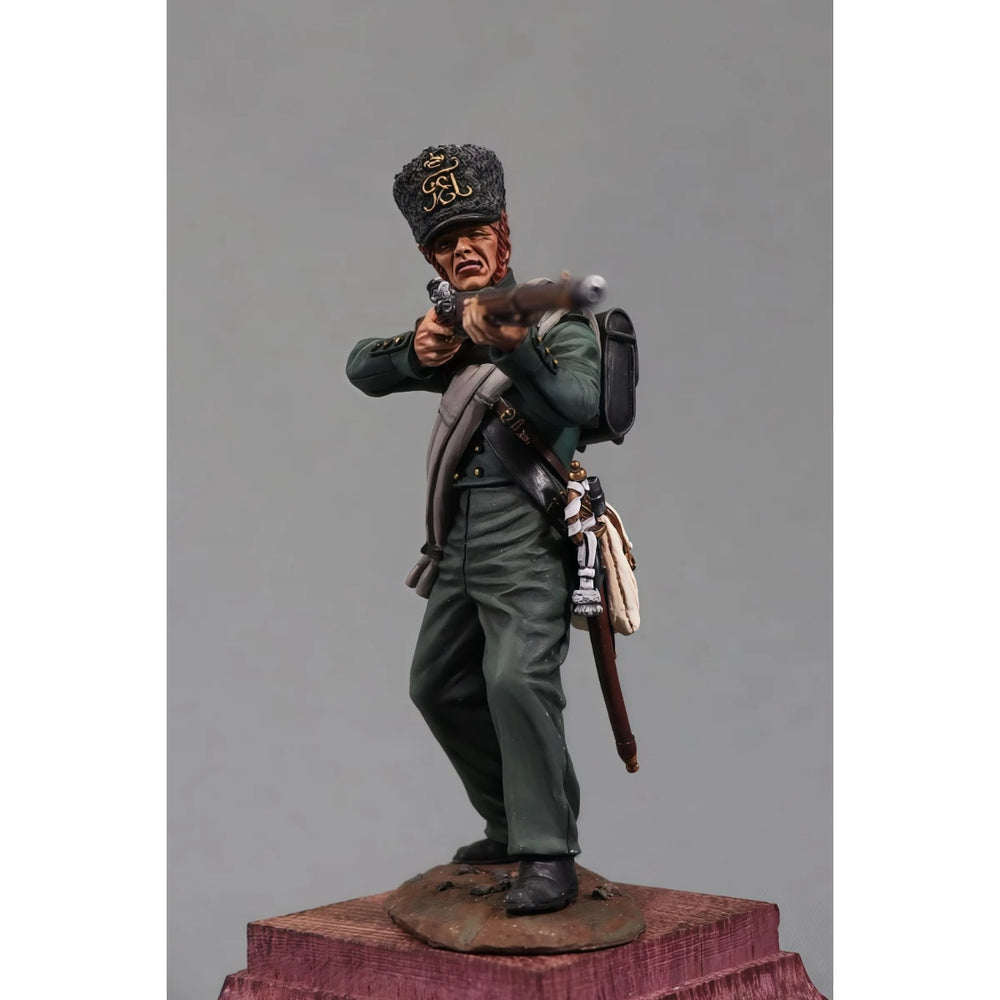 54mm Napoleonic Russian Infantry Firing Musket, Resin Model Figure Kit, Unassembled and Unpainted