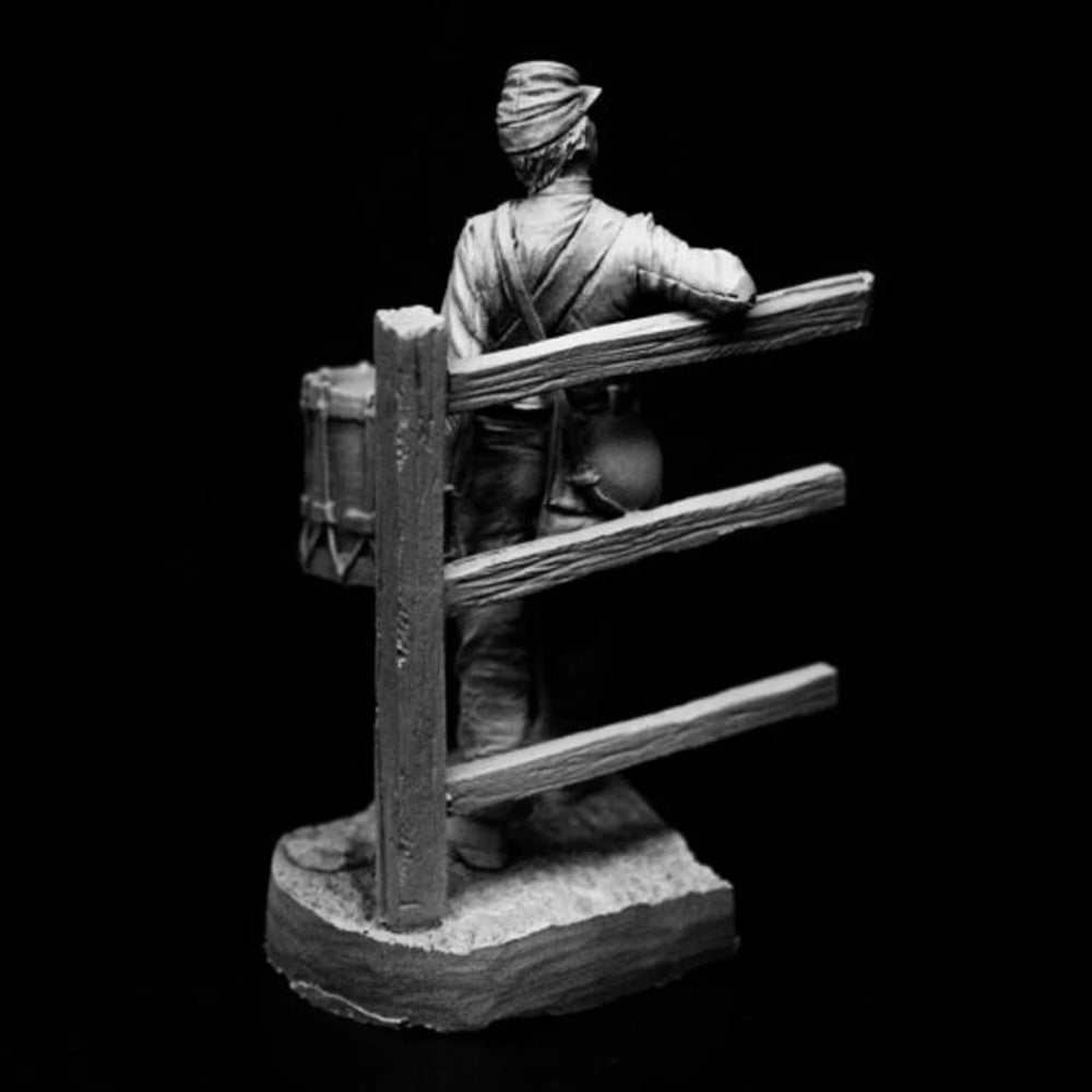 1/24 American Civil War American Revolutionary Drummer Boy, Resin Model Figure Kit, Unassembled and Unpainted