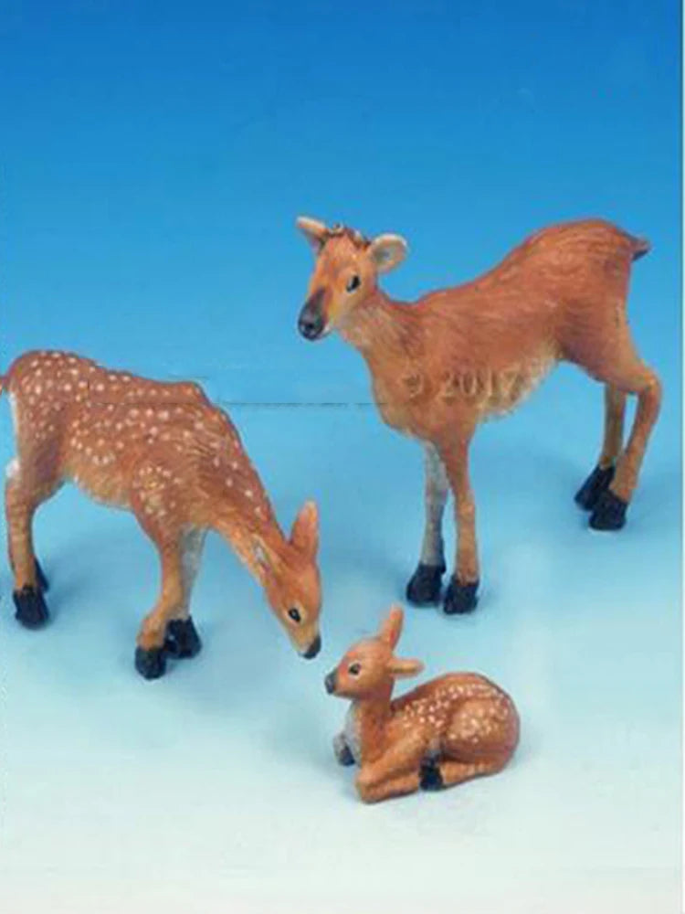 1/35 Deer and Fawn, 3 Figures, Resin Model Creature Kit, Wildlife Theme, Unassembled and Unpainted
