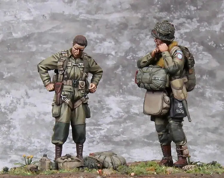 1/35 WWII German Infantry Squad with Field Packs, 6 Figures, Resin Model Figure Kit, Unassembled and Unpainted