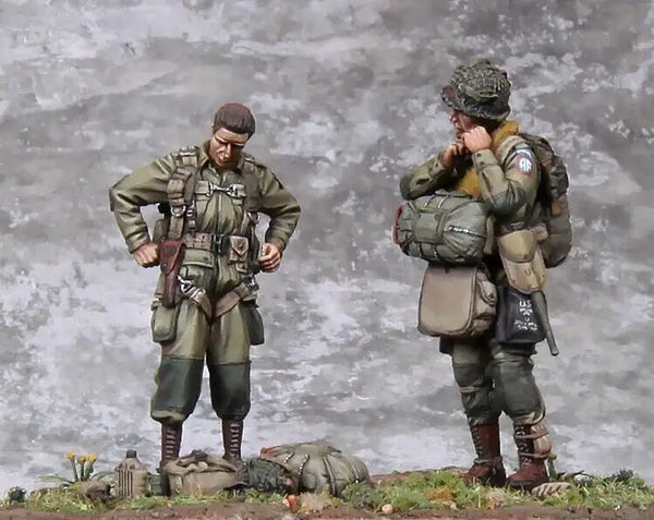 1/35 WWII German Infantry Squad with Field Packs, 6 Figures, Resin Model Figure Kit, Unassembled and Unpainted