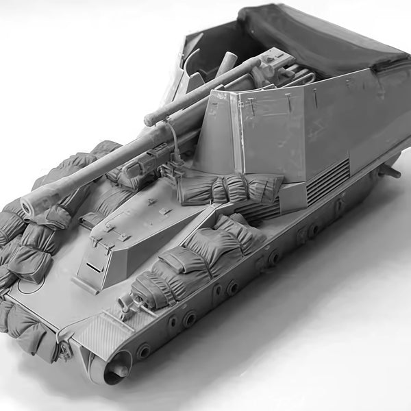 1/35 WWII German Sd.Kfz. 251 Armored Halftrack, Resin Model Vehicle Kit, Unassembled and Unpainted