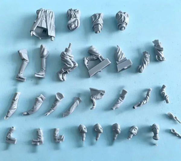1/35 WWII Tank Crew with M4 Sherman, 4 Figures, Resin Model Figure Kit, Unassembled and Unpainted