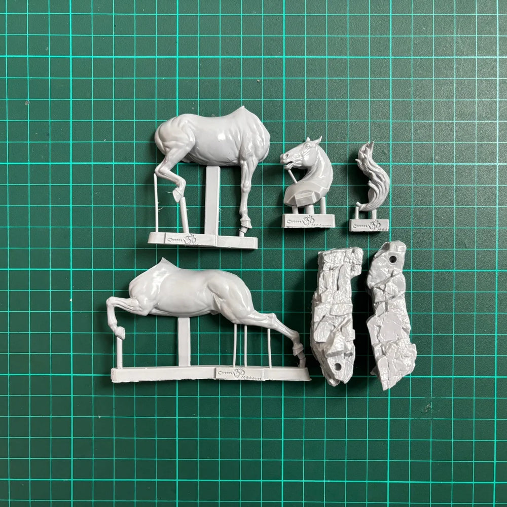 54mm Realistic Horse, Resin Model Creature Kit, Wildlife Theme, Unassembled and Unpainted