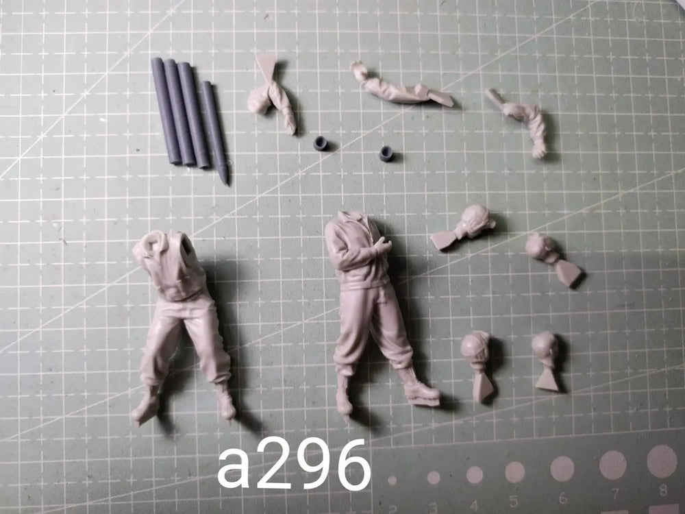 1/35 Modern US Infantry with Missile Launcher and Rifleman, 2 Figures, Resin Model Figure Kit, Unassembled and Unpainted