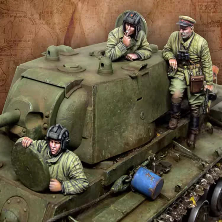 1/35 WWII Soviet Tank Crew in Summer Uniforms, 3 Figures, Resin Model Figure Kit, Unassembled and Unpainted