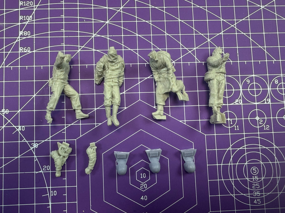 1/35 Modern Rescue Team, 4 Figures, Resin Model Figure Kit, Unassembled and Unpainted
