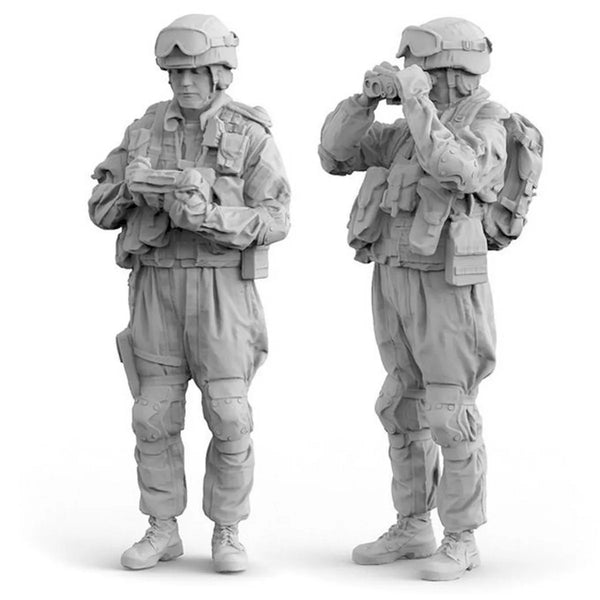 1/35 Modern Russian Rifleman and Radio Operator, 2 Figures, Resin Model Figure Kit, Unassembled and Unpainted