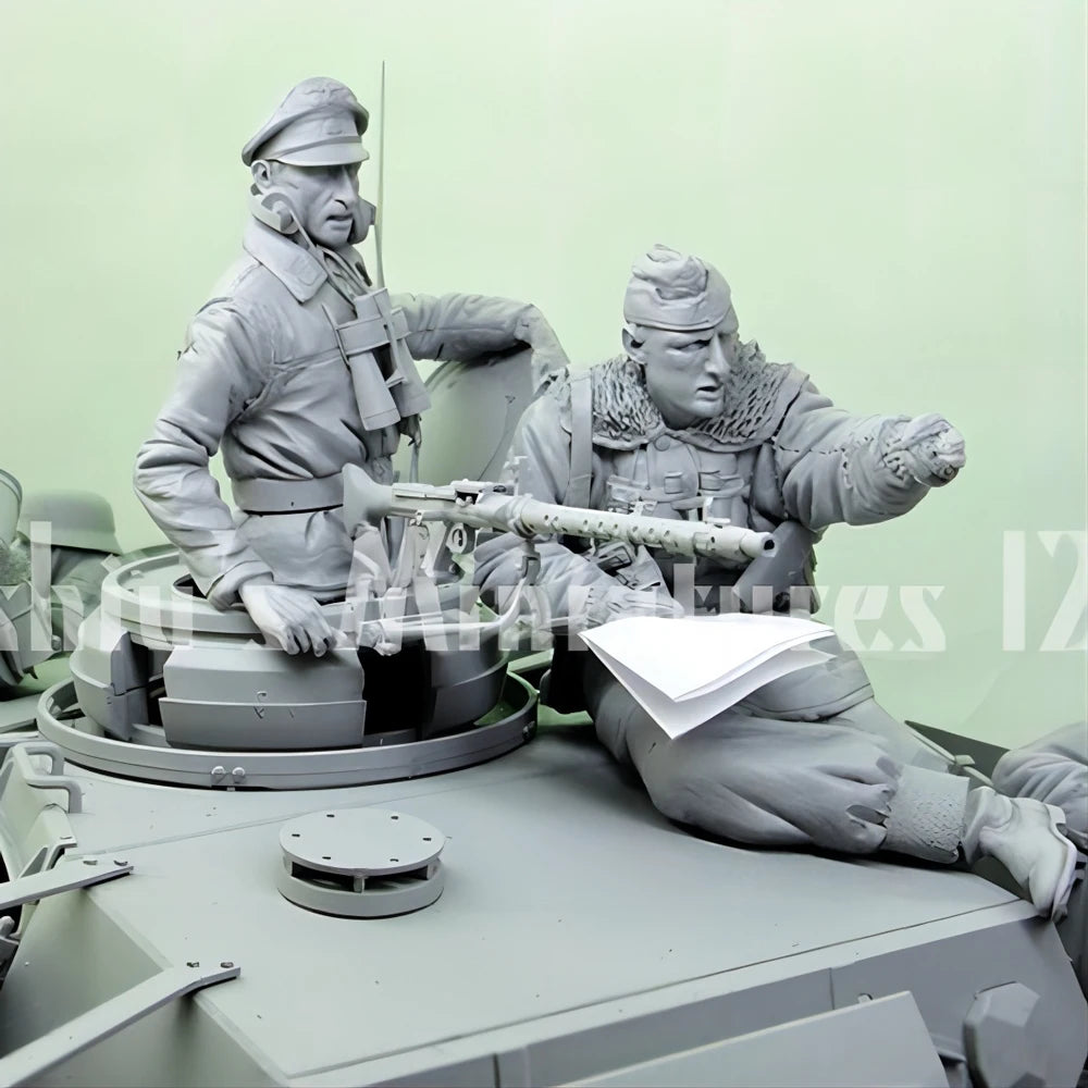 1/16 WWII German Military, 2 Figures, Resin Model Figure Kit, Unassembled and Unpainted