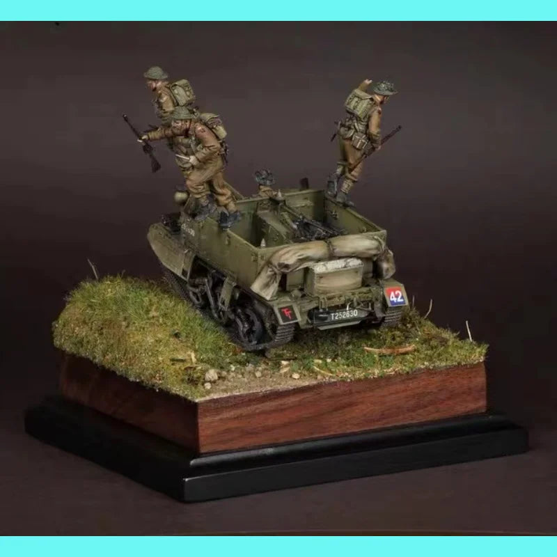 1/35 Cold War Military, 4 Figures, Resin Model Diorama Kit, Unassembled and Unpainted