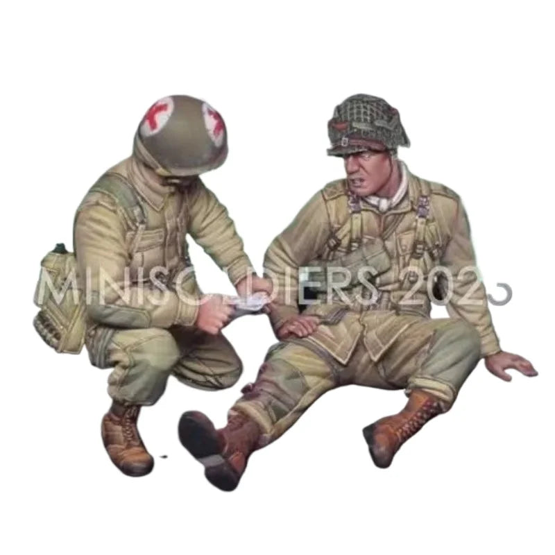1/35 WWII US Infantrymen Resting, 2 Figures, Resin Model Figure Kit, Unassembled and Unpainted